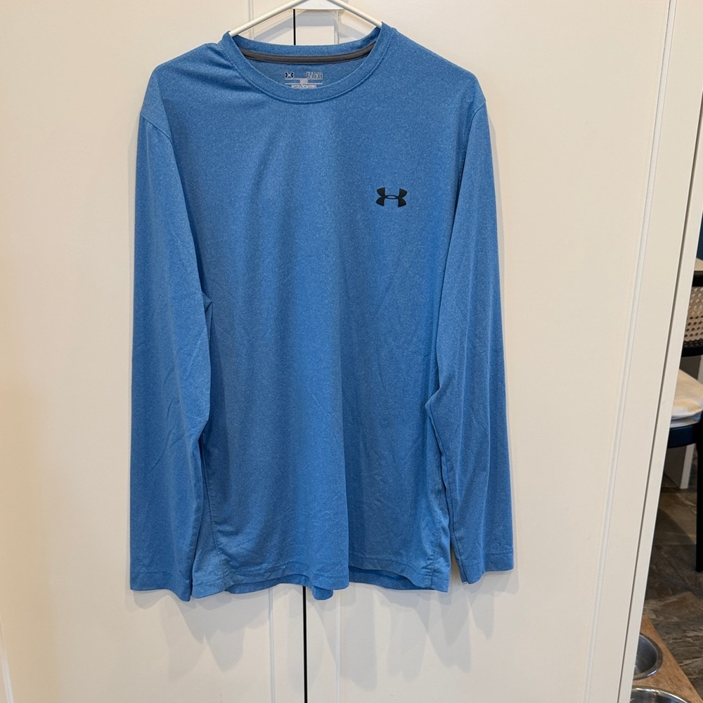 Under Armour Men's Long Sleeve Shirt in Blue